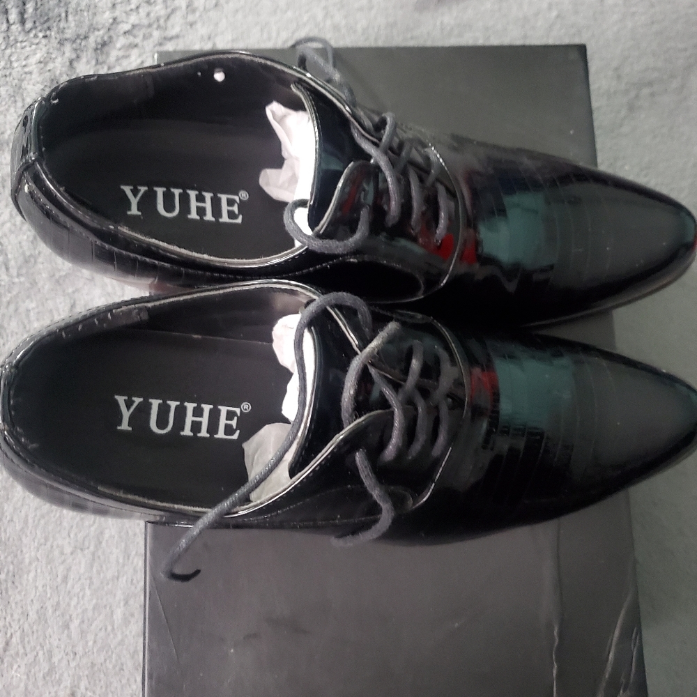 Cuban heel shoes